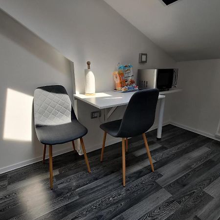 Apartment Juliet Изола Екстериор снимка